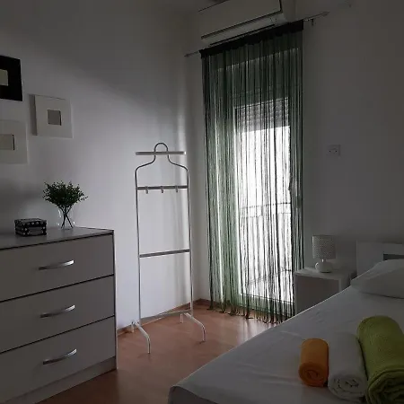 Ive - 20m From The Beach Lejlighed Trogir